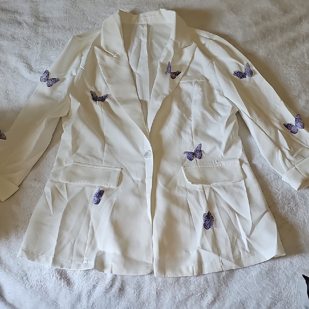 NWOT White Butterfly Embellished Women's Blazer